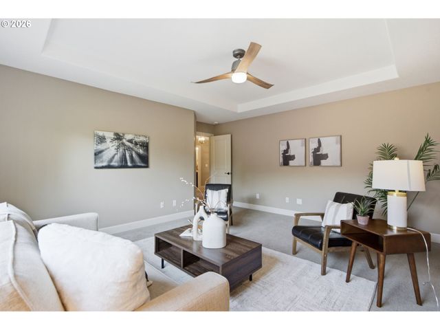 15677 FIELDSTONE Dr, Lake Oswego, OR 97035