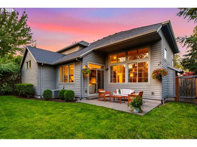 15677 FIELDSTONE Dr, Lake Oswego, OR 97035
