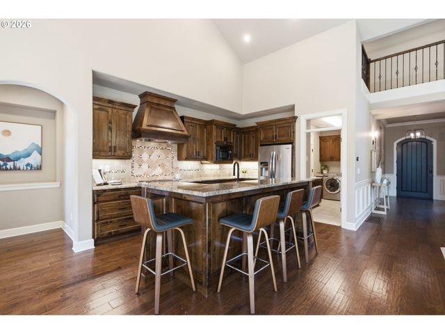 15677 FIELDSTONE Dr, Lake Oswego, OR 97035