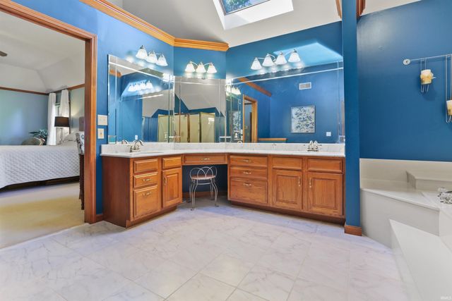 3411 Pine Ridge Drive, Newburgh, IN 47630