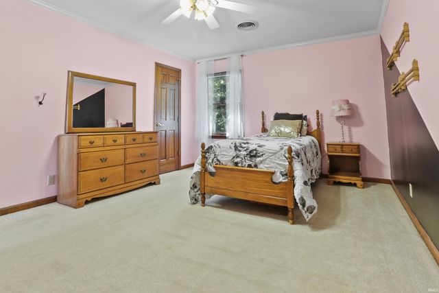 3411 Pine Ridge Drive, Newburgh, IN 47630