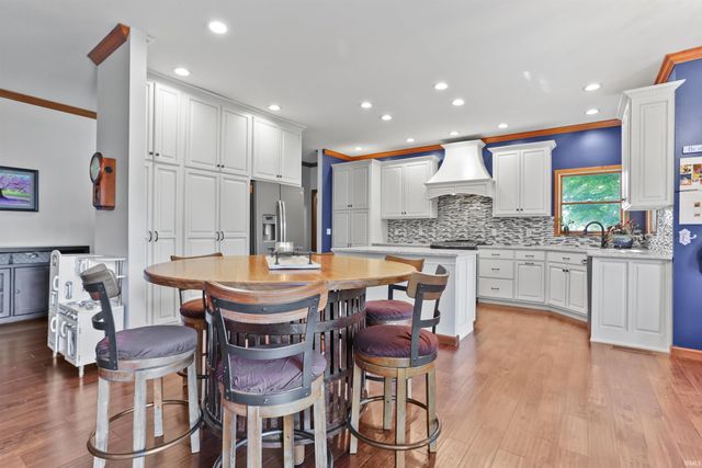 3411 Pine Ridge Drive, Newburgh, IN 47630