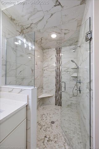 4114 Edgeland Avenue, Royal Oak, MI 48073