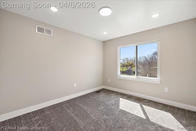 4114 Edgeland Avenue, Royal Oak, MI 48073