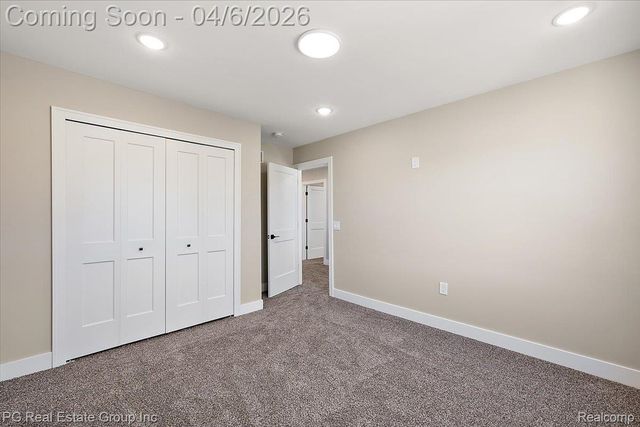 4114 Edgeland Avenue, Royal Oak, MI 48073