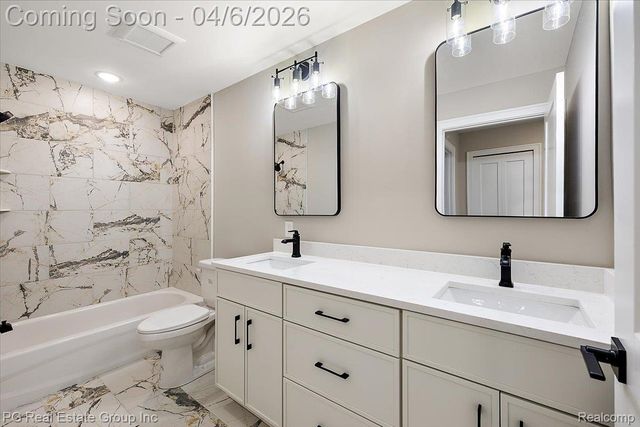 4114 Edgeland Avenue, Royal Oak, MI 48073