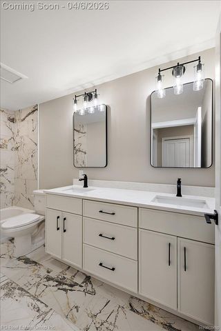 4114 Edgeland Avenue, Royal Oak, MI 48073