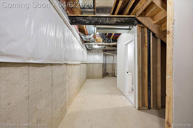 4114 Edgeland Avenue, Royal Oak, MI 48073