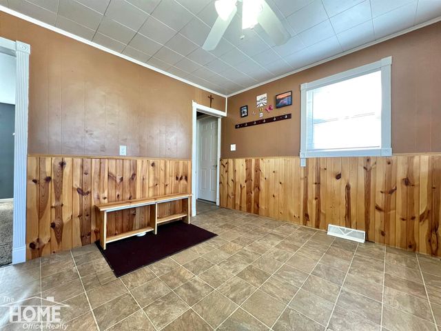 825 Ament Street, Owosso, MI 48867