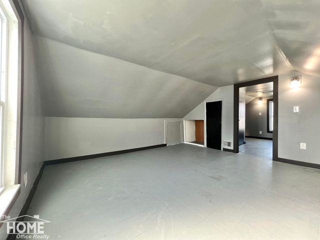 825 Ament Street, Owosso, MI 48867