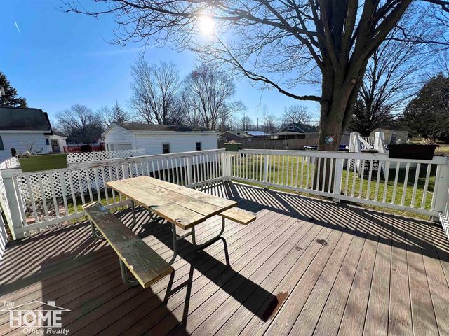 825 Ament Street, Owosso, MI 48867