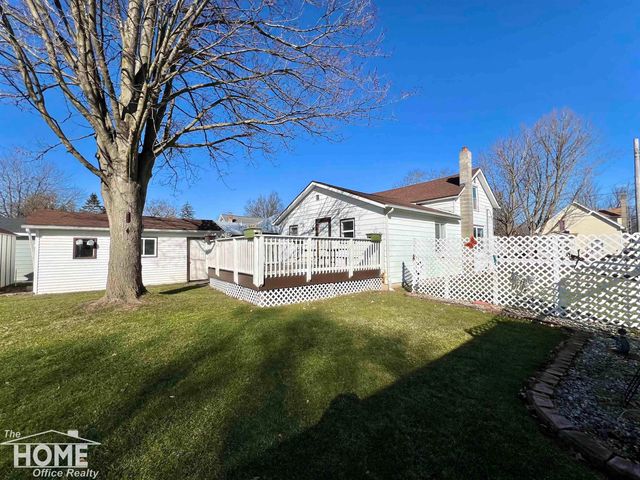 825 Ament Street, Owosso, MI 48867