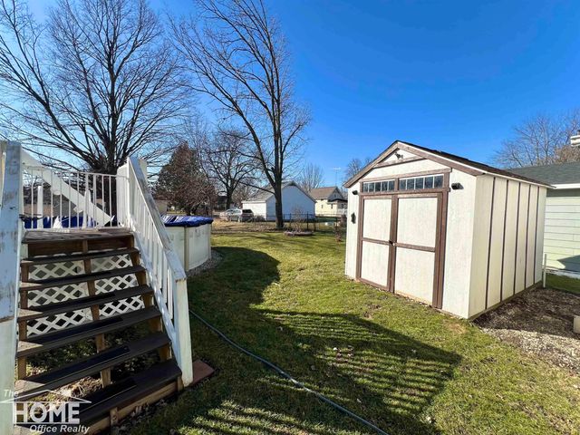 825 Ament Street, Owosso, MI 48867