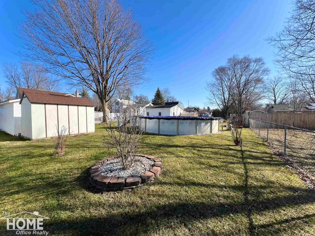 825 Ament Street, Owosso, MI 48867