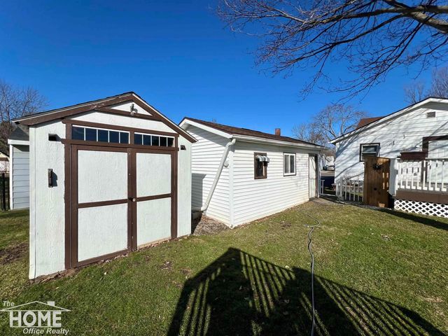 825 Ament Street, Owosso, MI 48867