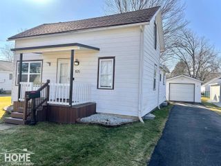 825 Ament Street, Owosso, MI 48867