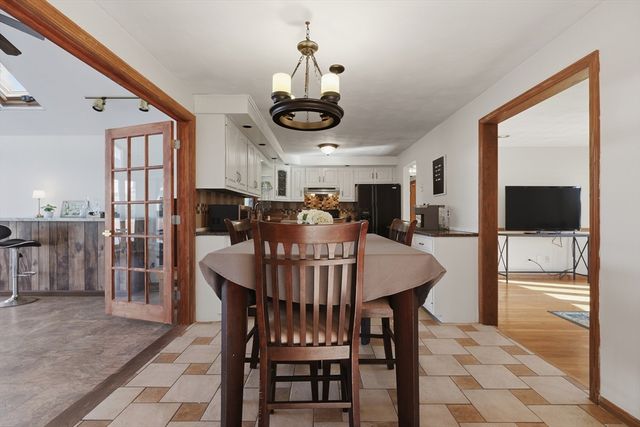 64 Christy Avenue, Dracut, MA 01826