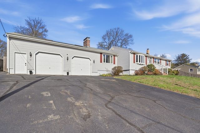 64 Christy Avenue, Dracut, MA 01826