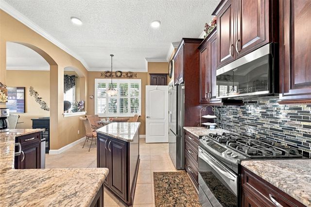1106 EMERALD DUNES DRIVE, Sun City Center, FL 33573