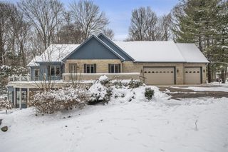 15685 Kesselwood Trail, Marshall, MI 49068