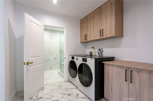 17030 Countess, Encino, CA 91436