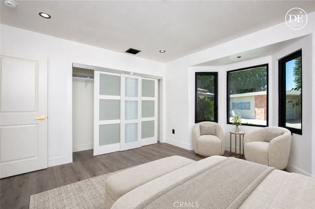 17030 Countess, Encino, CA 91436
