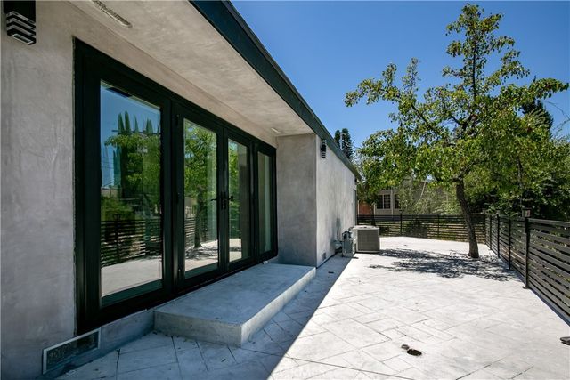17030 Countess, Encino, CA 91436