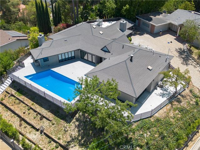 17030 Countess, Encino, CA 91436