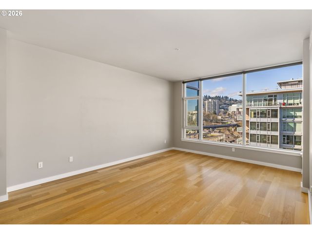 1920 S RIVER Dr 1007, Portland, OR 97201