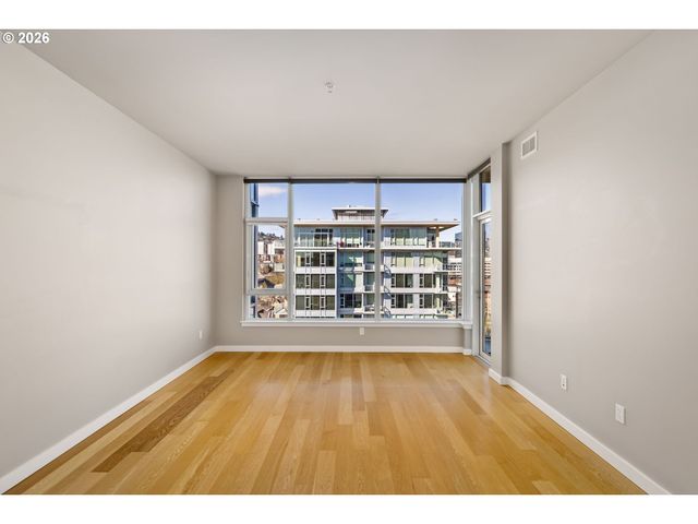 1920 S RIVER Dr 1007, Portland, OR 97201