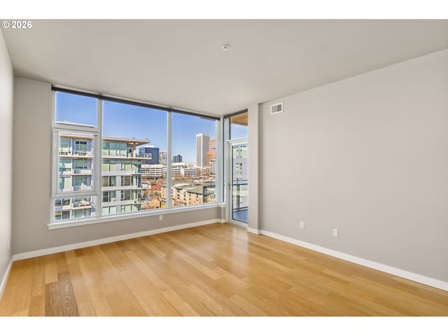 1920 S RIVER Dr 1007, Portland, OR 97201