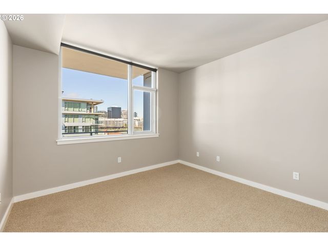 1920 S RIVER Dr 1007, Portland, OR 97201