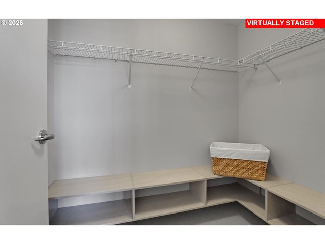 1920 S RIVER Dr 1007, Portland, OR 97201