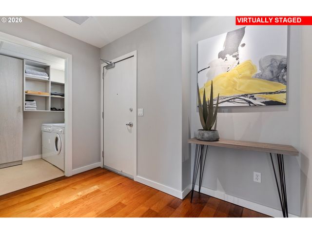 1920 S RIVER Dr 1007, Portland, OR 97201