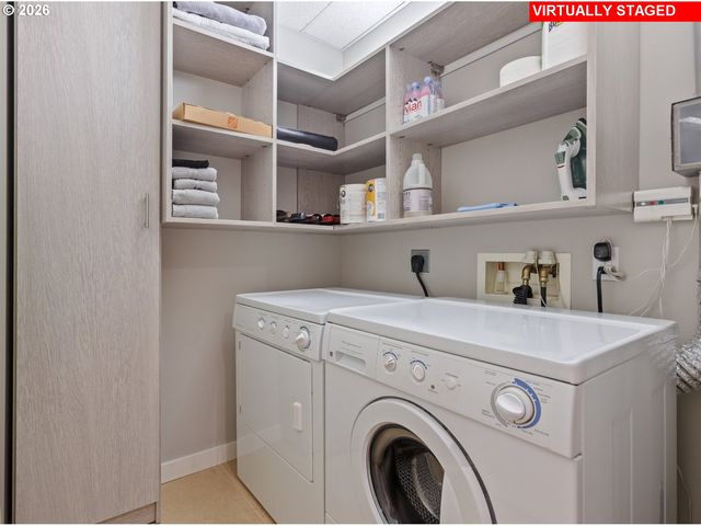 1920 S RIVER Dr 1007, Portland, OR 97201