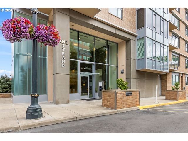 1920 S RIVER Dr 1007, Portland, OR 97201