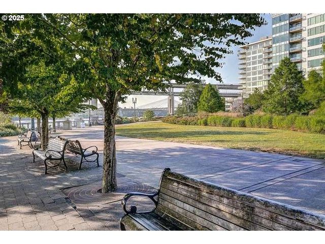 1920 S RIVER Dr 1007, Portland, OR 97201