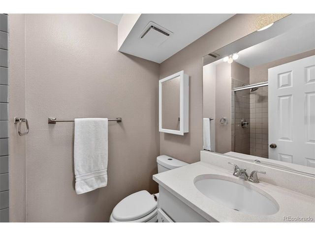 6489 S Dayton St, Englewood, CO 80111