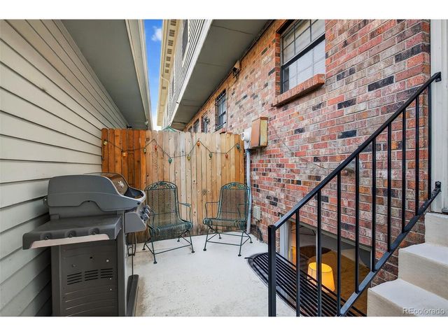 6489 S Dayton St, Englewood, CO 80111