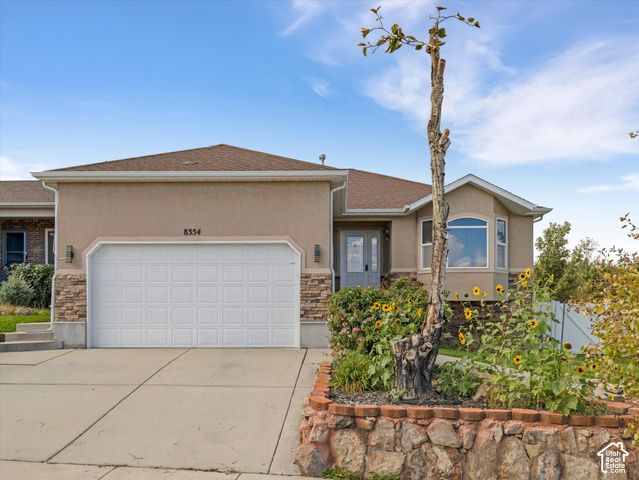 8354 S OAK GATE DR, West Jordan, UT 84081