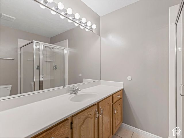 8354 S OAK GATE DR, West Jordan, UT 84081