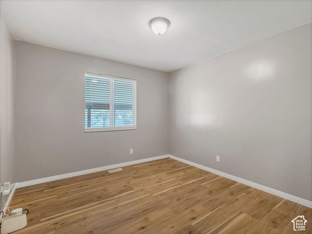 8354 S OAK GATE DR, West Jordan, UT 84081