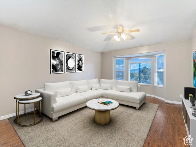 8354 S OAK GATE DR, West Jordan, UT 84081