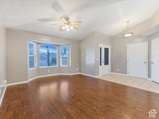 8354 S OAK GATE DR, West Jordan, UT 84081