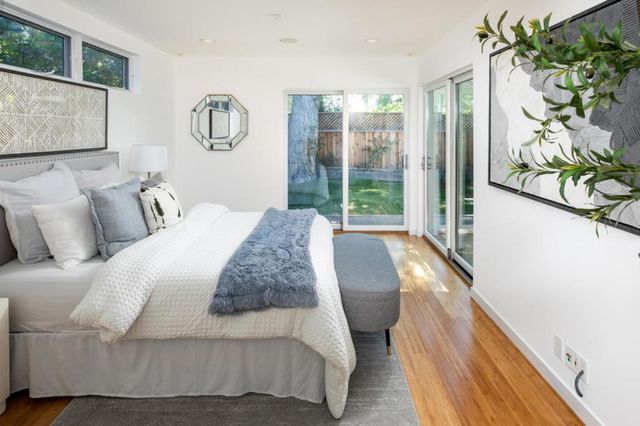 2161 Valparaiso Avenue, Menlo Park, CA 94025