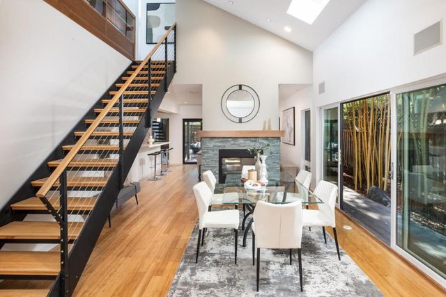 2161 Valparaiso Avenue, Menlo Park, CA 94025