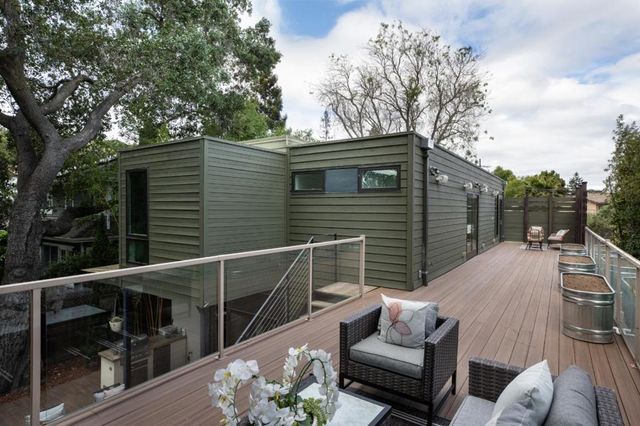 2161 Valparaiso Avenue, Menlo Park, CA 94025