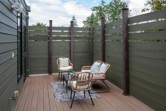 2161 Valparaiso Avenue, Menlo Park, CA 94025