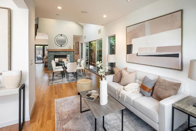 2161 Valparaiso Avenue, Menlo Park, CA 94025