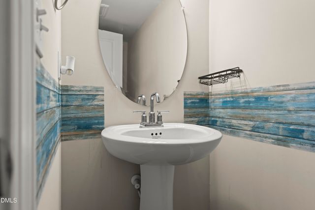 2542 Hutch Lane, Apex, NC 27523